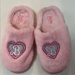 Barbie‎ Pink Fuzzy Supper plush Slippers size XL 9.5-10.5